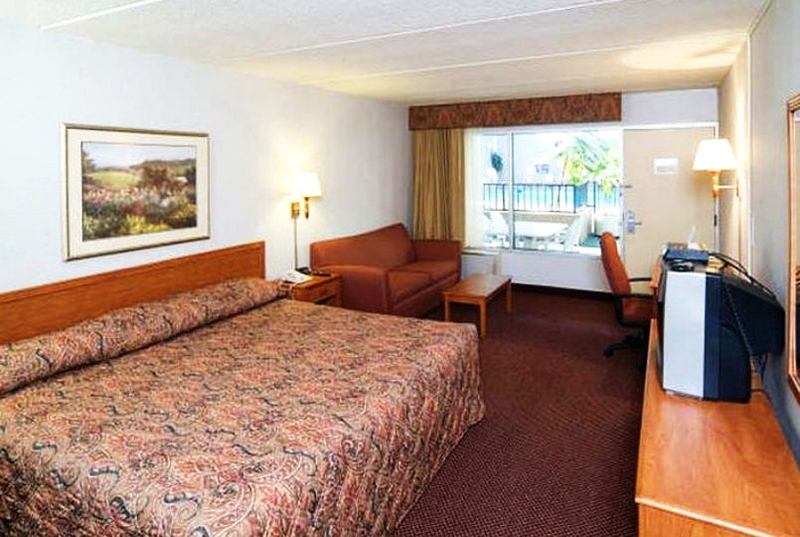 Americas Best Value Inn (Holiday Inn East) - Web Listing Photo (newer photo)